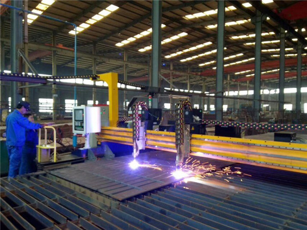 Digawe ing china metal cutting mesin pemotong plasma cnc plasma karbon